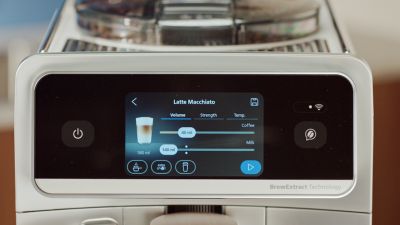 Philips 8000 Series showing how to set-up the coffee machine.