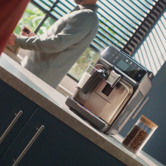 Philips 5500 Fully Automatic Espresso Machine- LatteGo