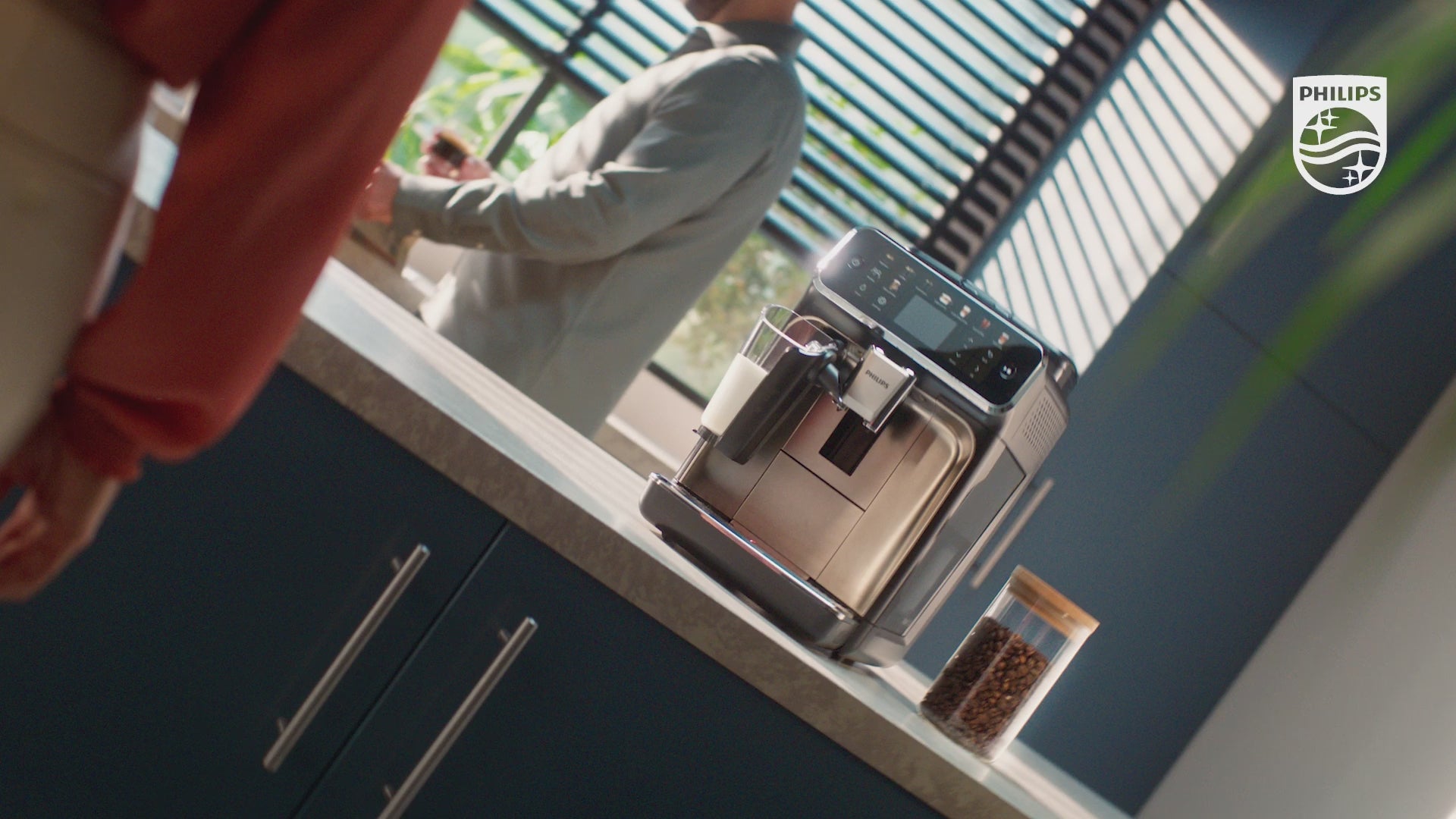 Philips 5500 Fully Automatic Espresso Machine- LatteGo